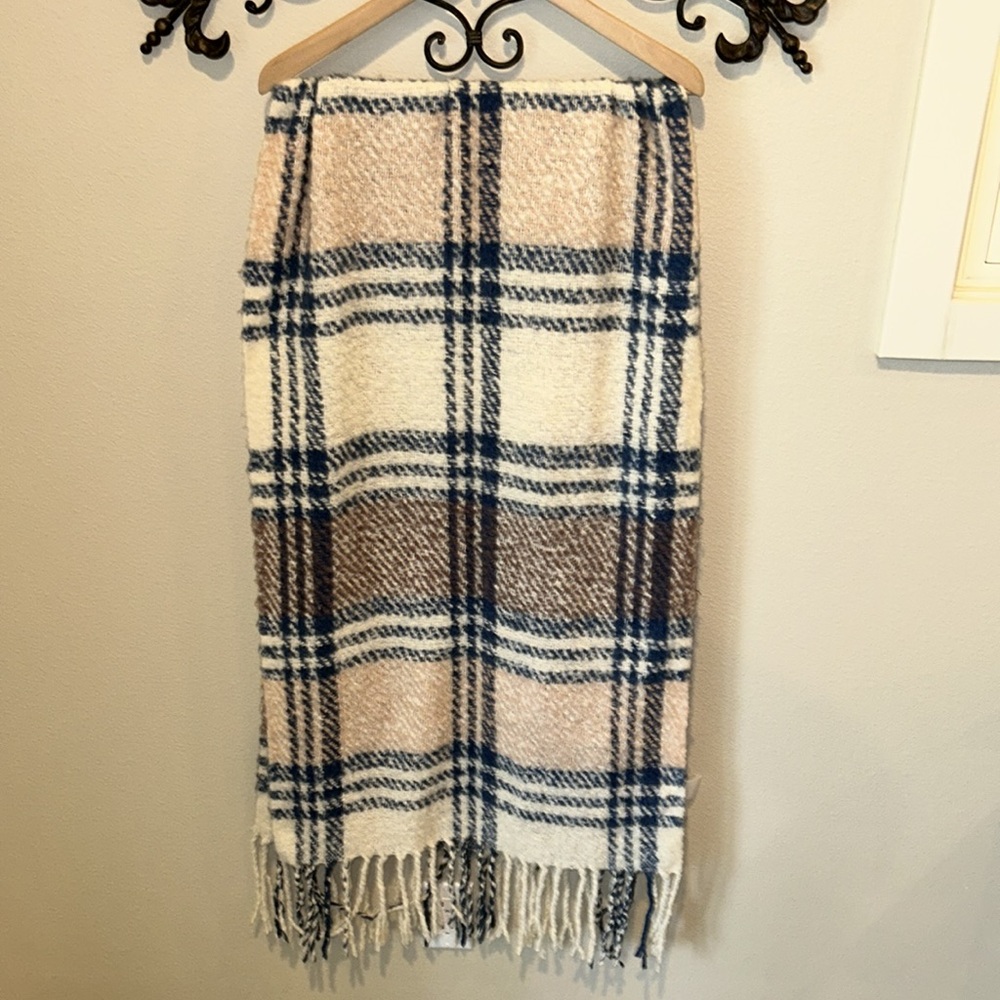 FREE PEOPLE FRINGE SCARF PLAID